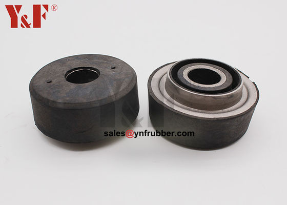 6D31 HD550 Gumowe podnośniki silnika 2416R235D1 Motor Mount Pad Cushion Kit
