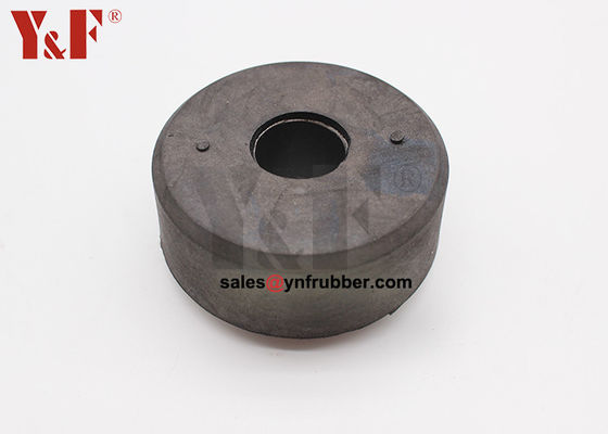 6D31 HD550 Gumowe podnośniki silnika 2416R235D1 Motor Mount Pad Cushion Kit